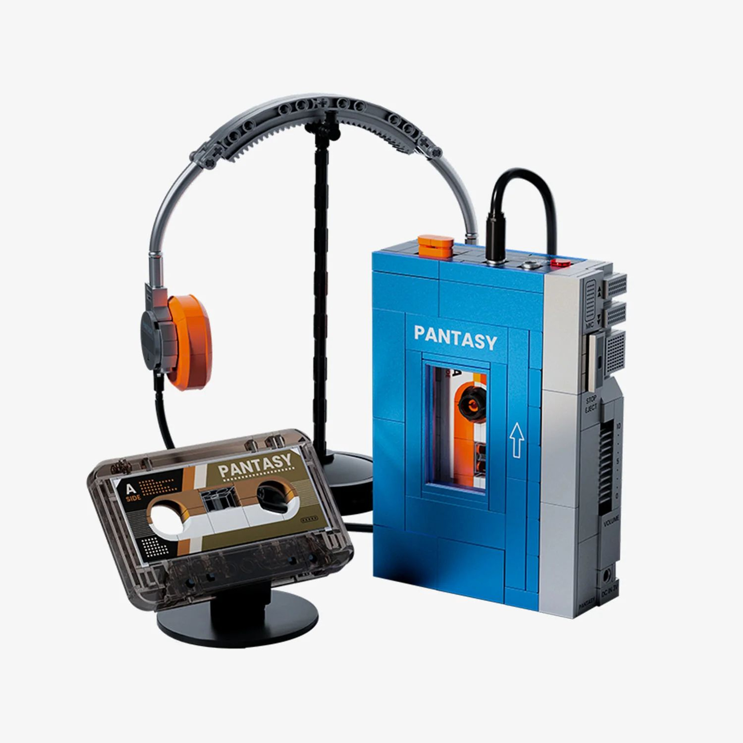 The Retro Cassette Player Set | BrixGalaxy