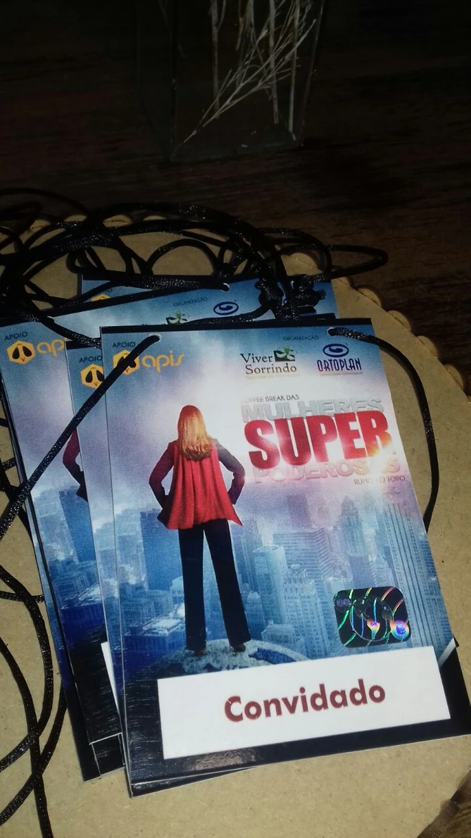 Super:Commisso badges