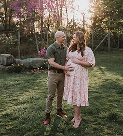 Kristen+Jon.Maternity2025.nmp-31.jpg
