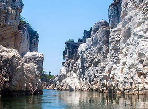 Car Rental in Jabalpur