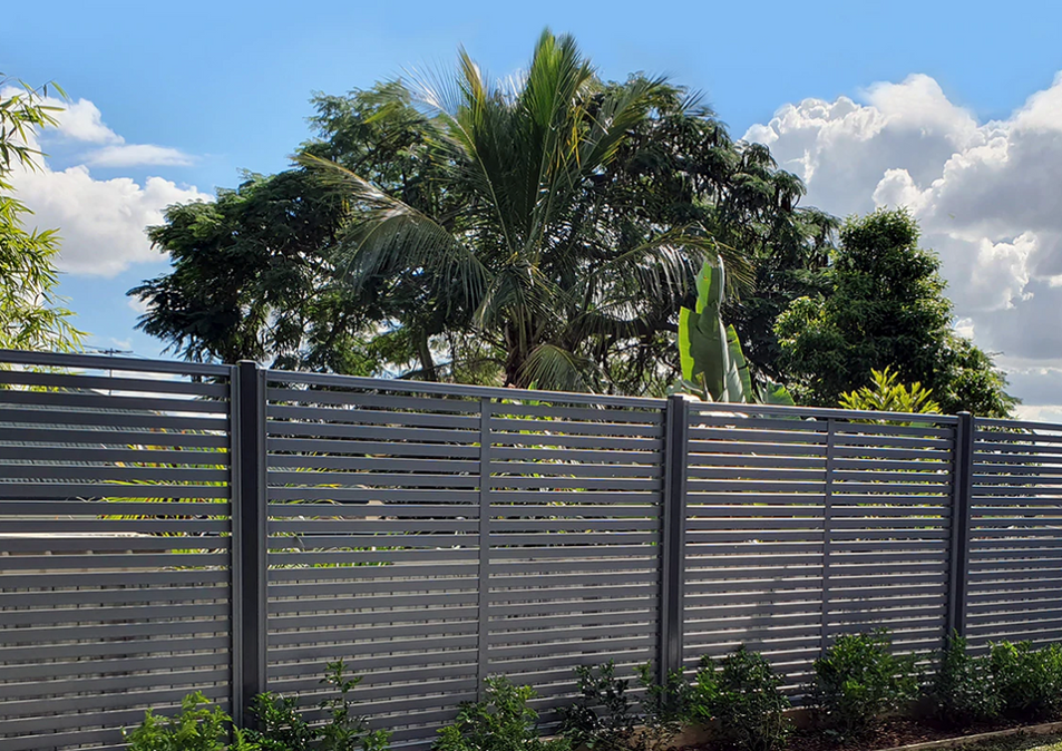 Genuine Colorbond steel slat fencing from Australia. Using the Clik’n’Fit system for easy installation. Long lasting, Easy maintenance, fire resistant, and 5 layers of protection.