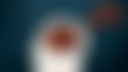 Ein Scherenschnitt eines Kopfes der mit unglücklichen Smiley gefüllt ist