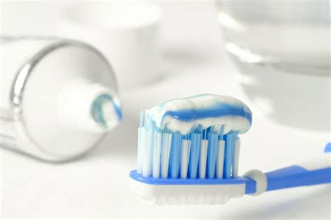 Toothpaste for sensitive teeth (DN5710/1)