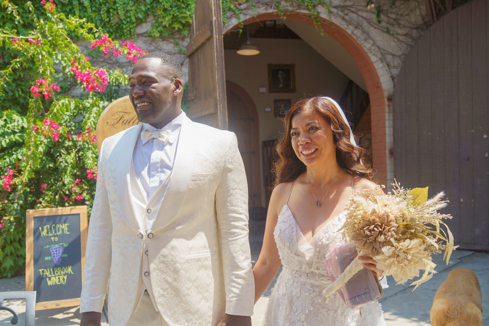 Wedding photography at Fallbrook Winery in Fallbrook, California