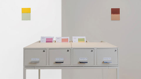 Wortmischungen
Colour Theory - THE ARCHIVE