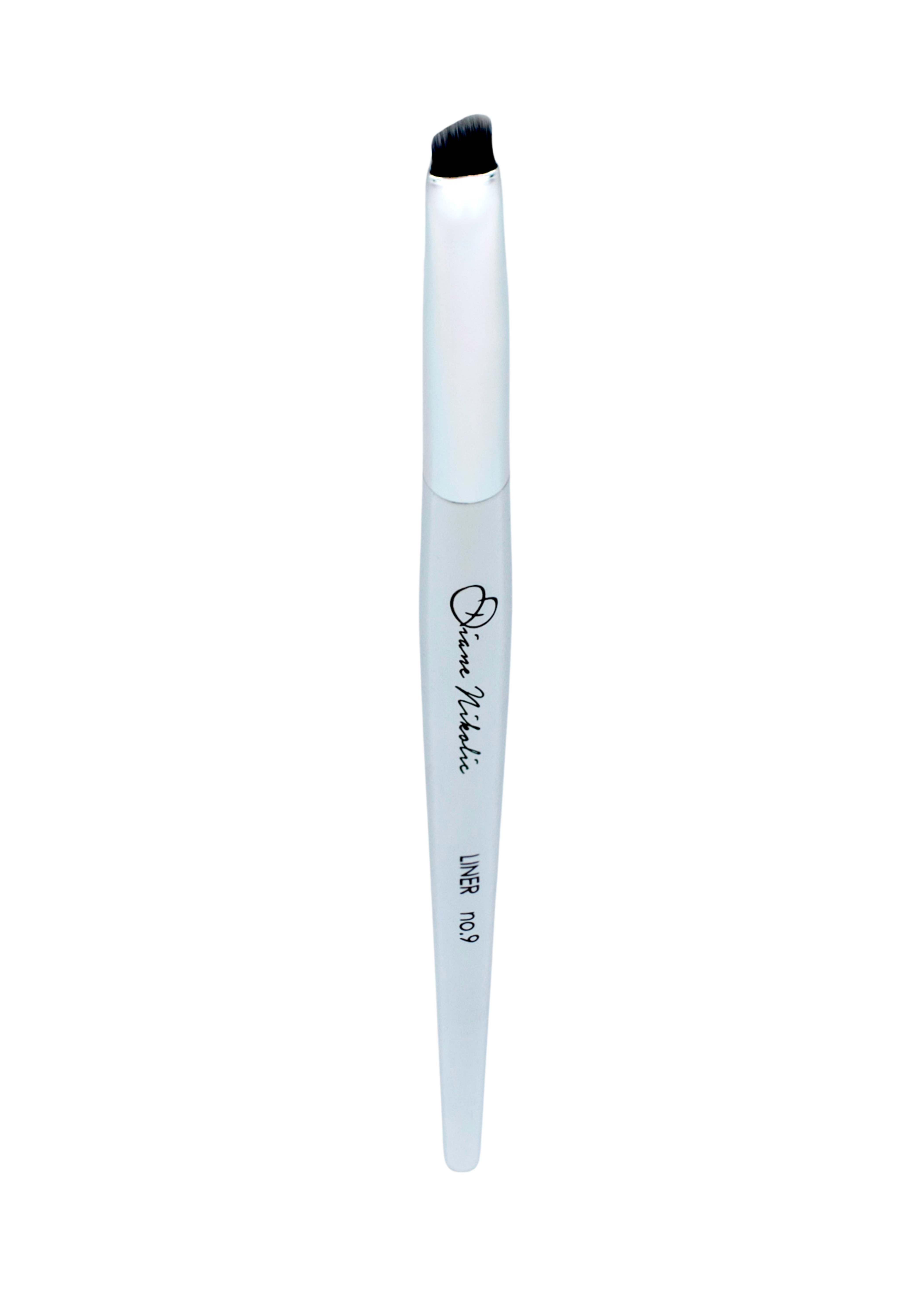 09. Liner Brush
