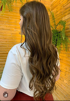 Transformação de Mega Hair antes e depois
