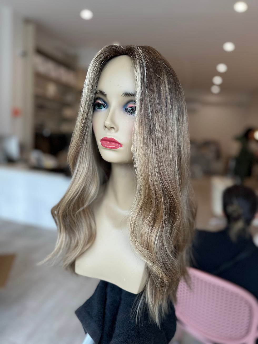 Thumbnail: STW32455/63-64/67: SILK TOP WIG LIGHT LEXIE SIZE S/M 20”