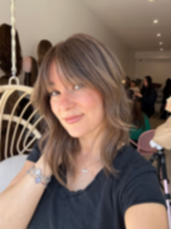 CL32155: CLOSED LACE TOPPER - LEXIE 4 PRECUT BANGS 14-16"