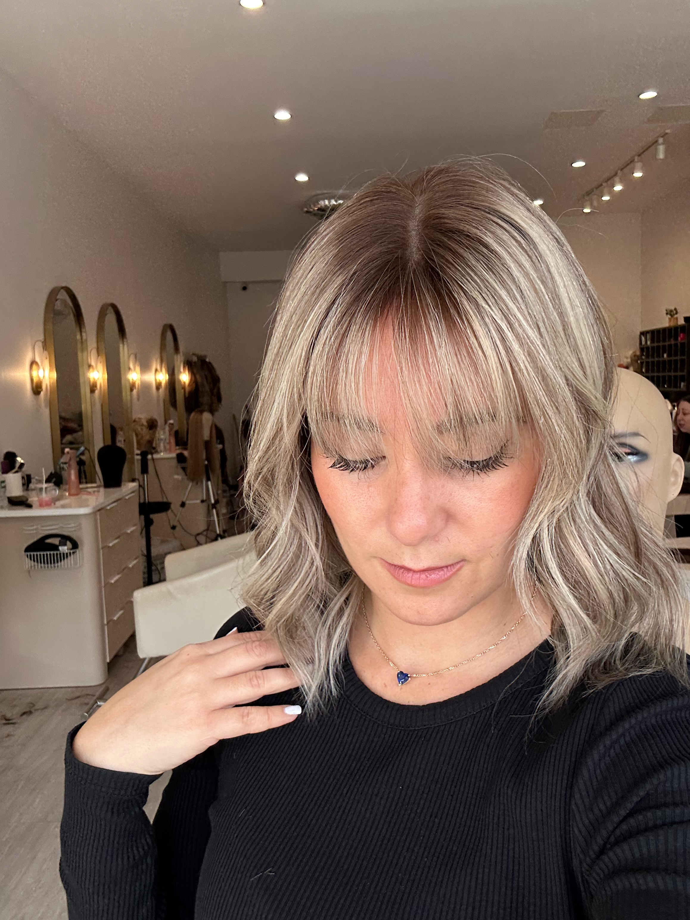 CL35221: ROOTED DIMENSIONAL BLONDE WITH PRECUT BANGS7X8 16"
