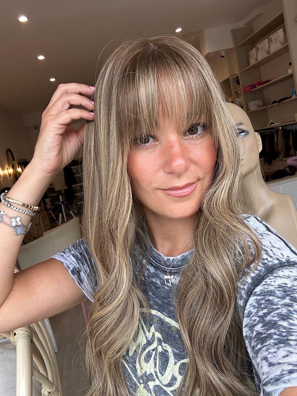 Thumbnail: TP37876/79: 8X9 24" LEXIE 8 ROOT PRECUT BANGS
