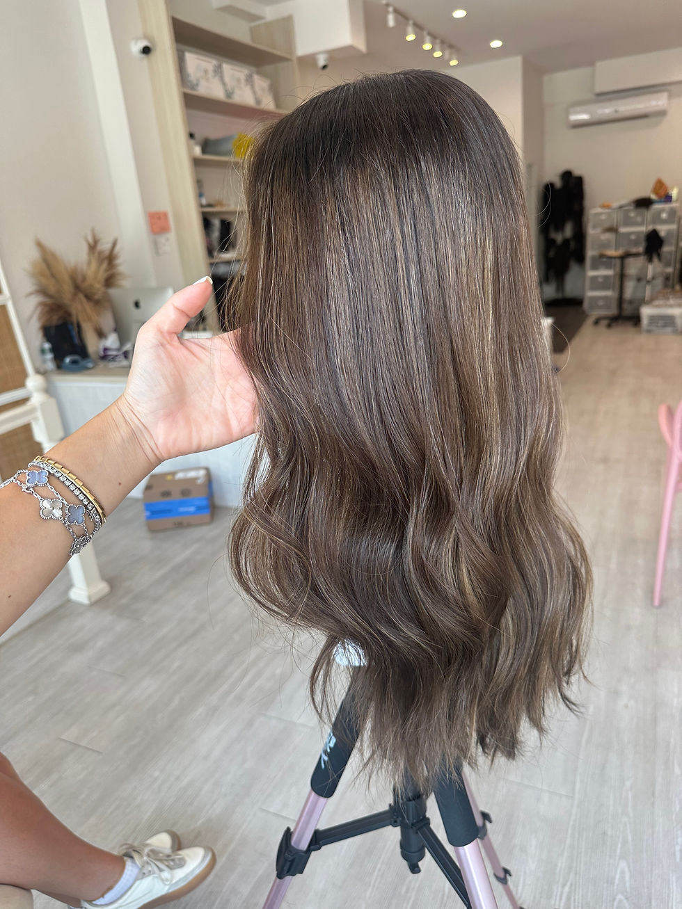 Thumbnail: LT3830: LACE TOP WIG M/L 24" CUSTOM REVERSE BALAYAGE BRONDE