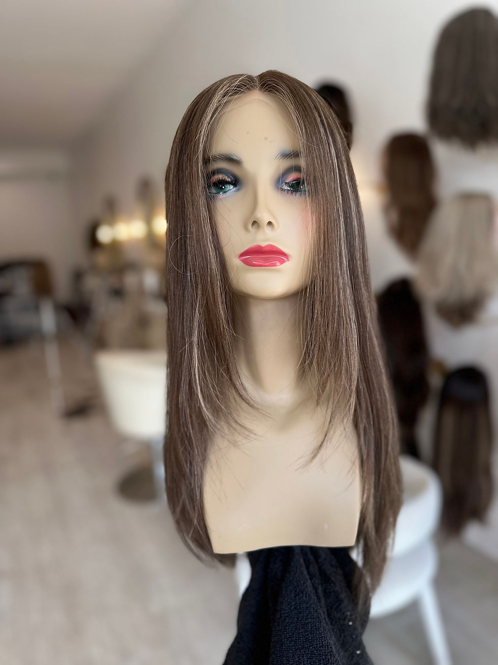 Thumbnail: LACE TOP WIG - BRONDE - 24" XXS/XS/S/M/L