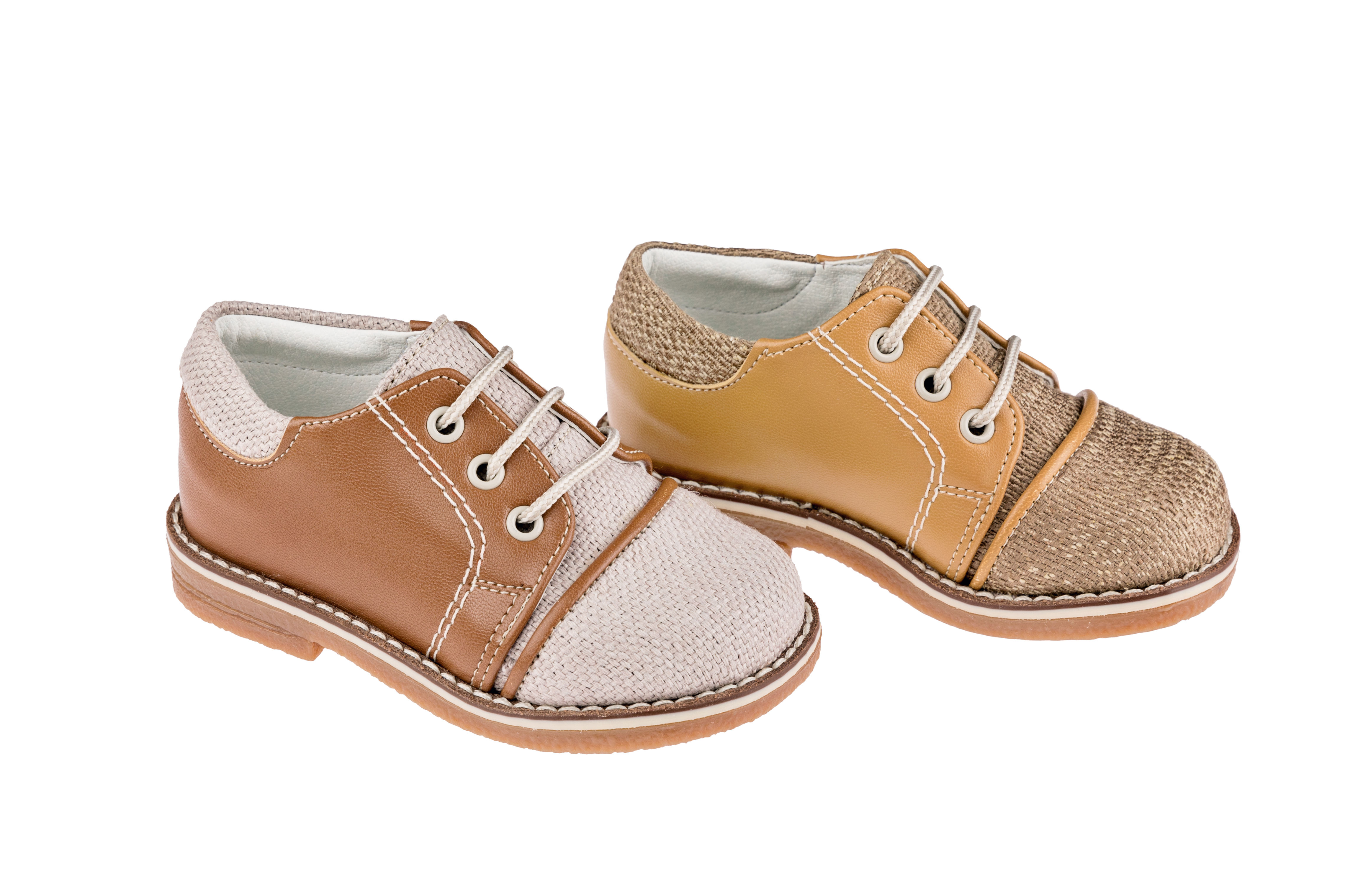 Παπουτσάκι βάπτισης για αγόρι δετό