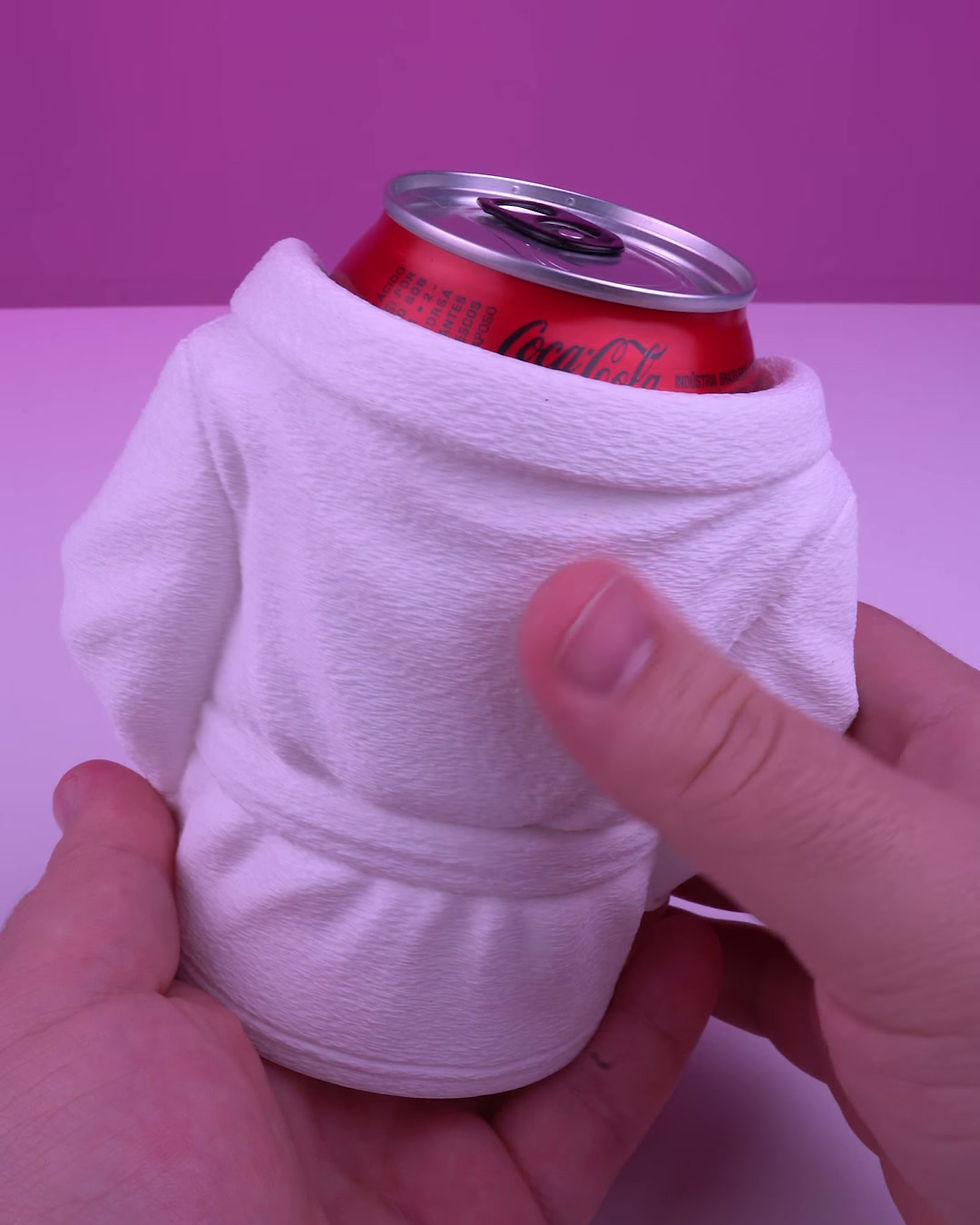 Thumbnail: Bathrobe - Can cozter
