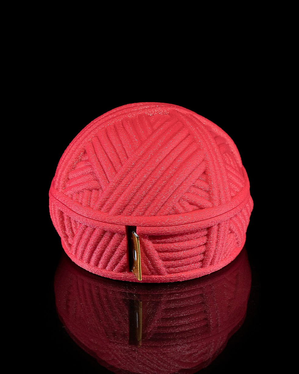 Miniatura: Red yarn ball trinket box