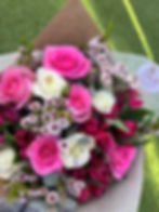Thumbnail: rose bouquet in silk paper