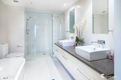Master Ensuite Bathroom (1)