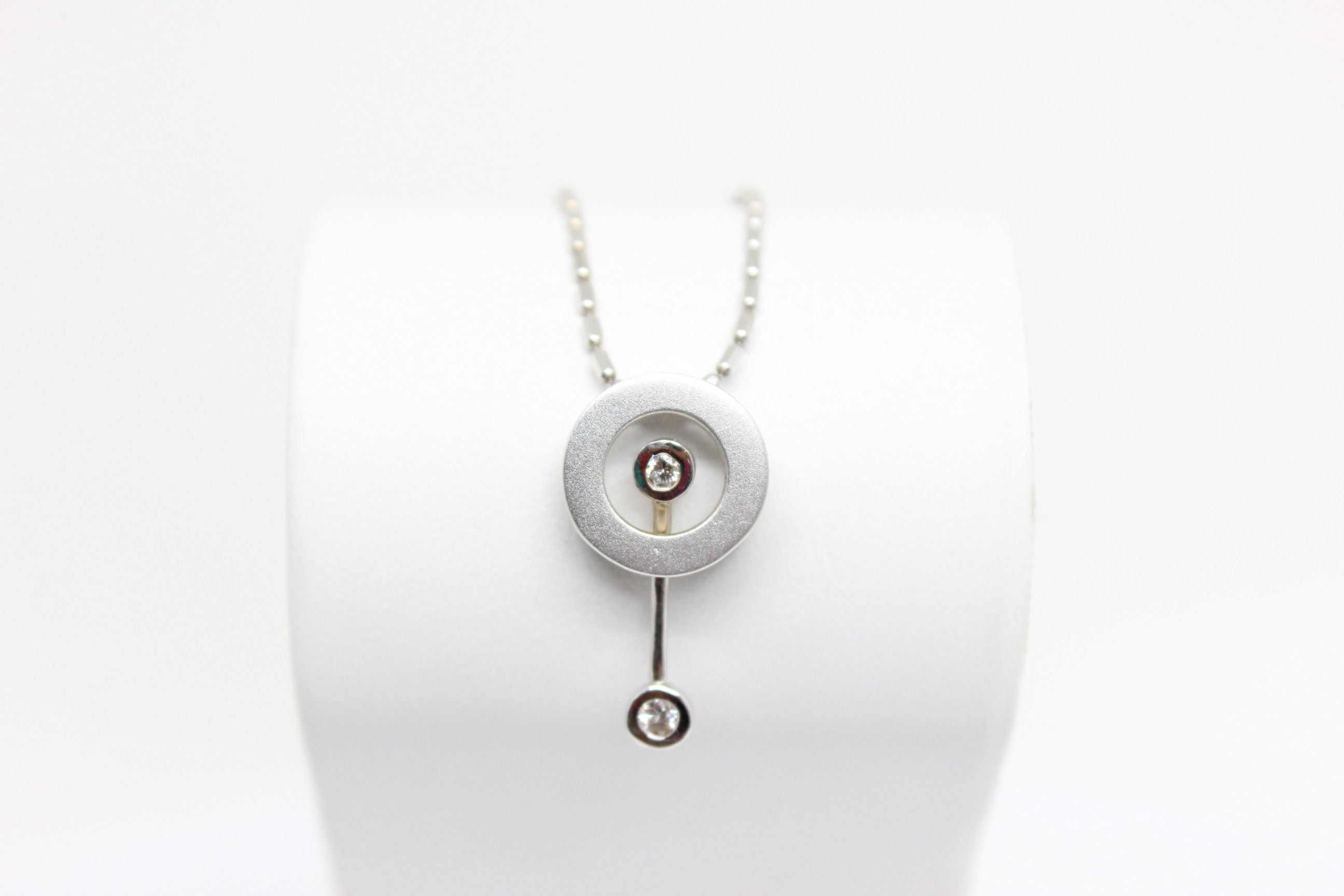 18KW Diamond Pendulum