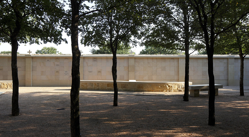5 Good Shepherd Columbarium Colleyville,Tx_edited.jpg