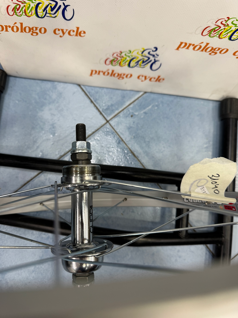 Miniatura: Rueda trasera 18” Piñon rosca 