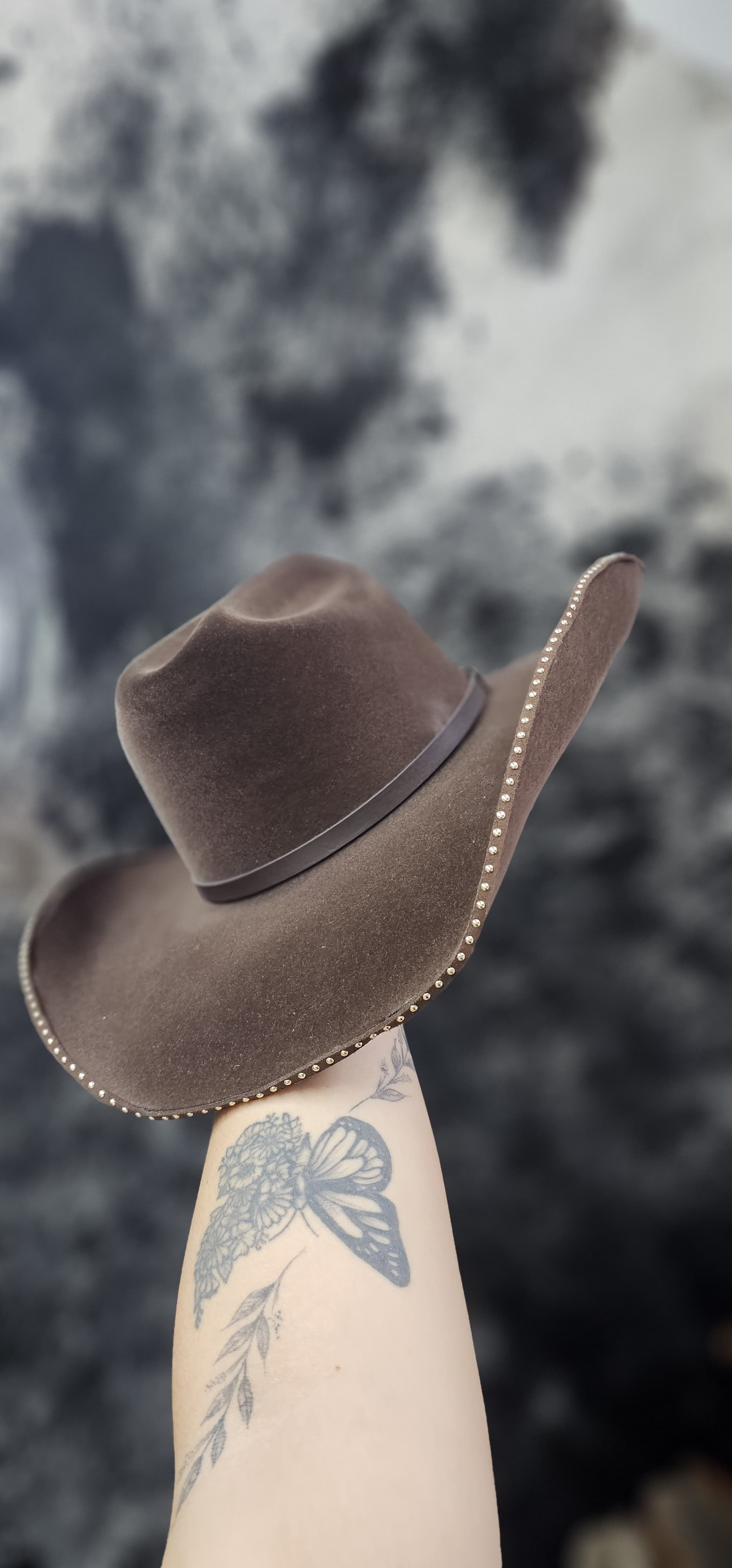 Chapéu aveludado mc allen café trabalhado 