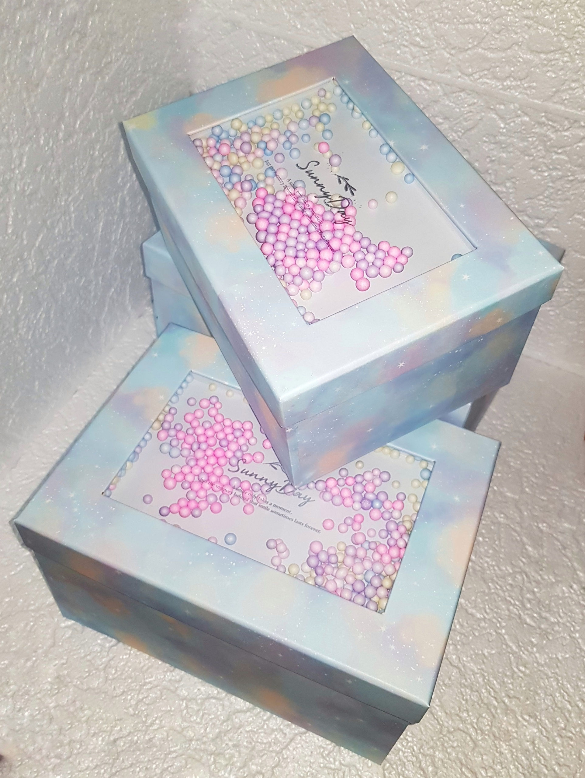 Подарочная коробка