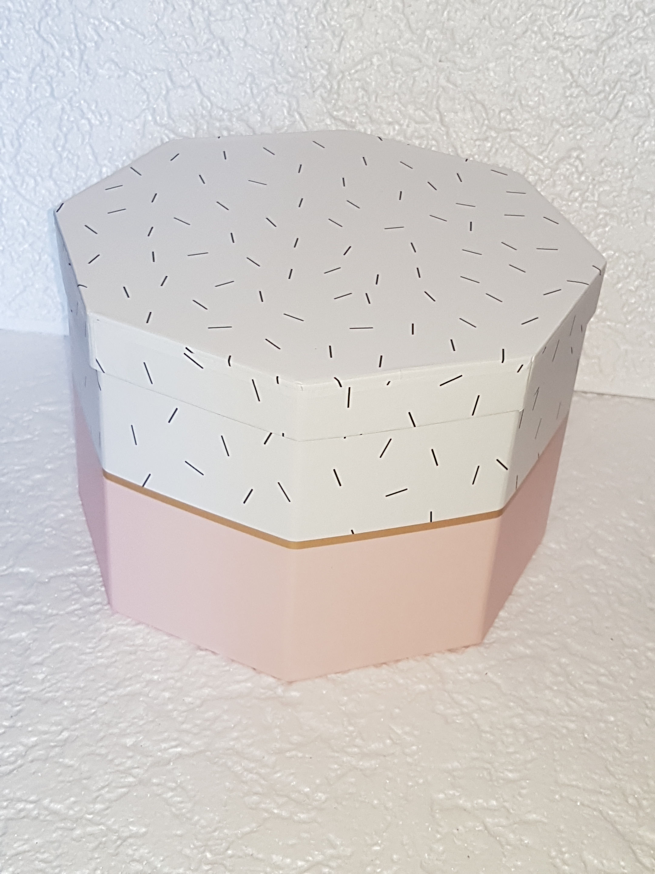 Подарочная коробка 