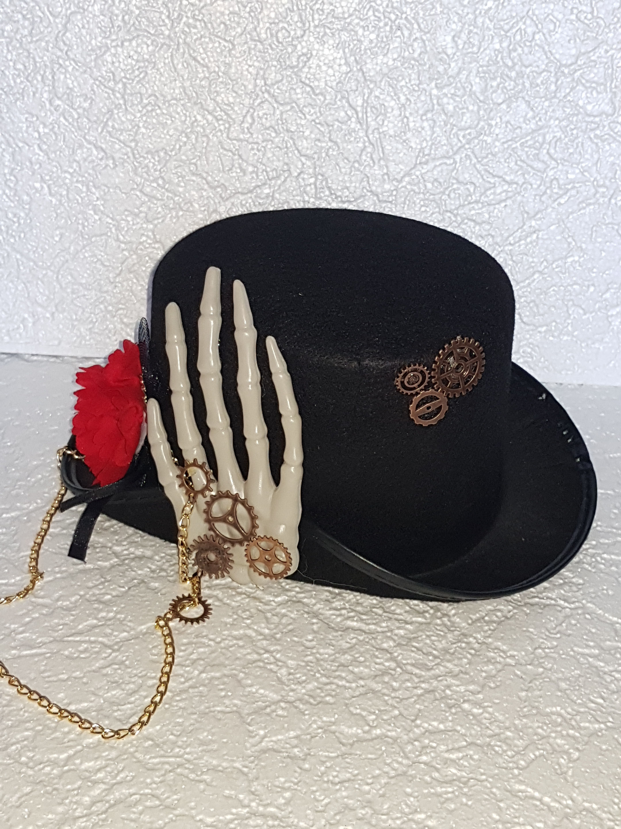 Шляпа с цветком 