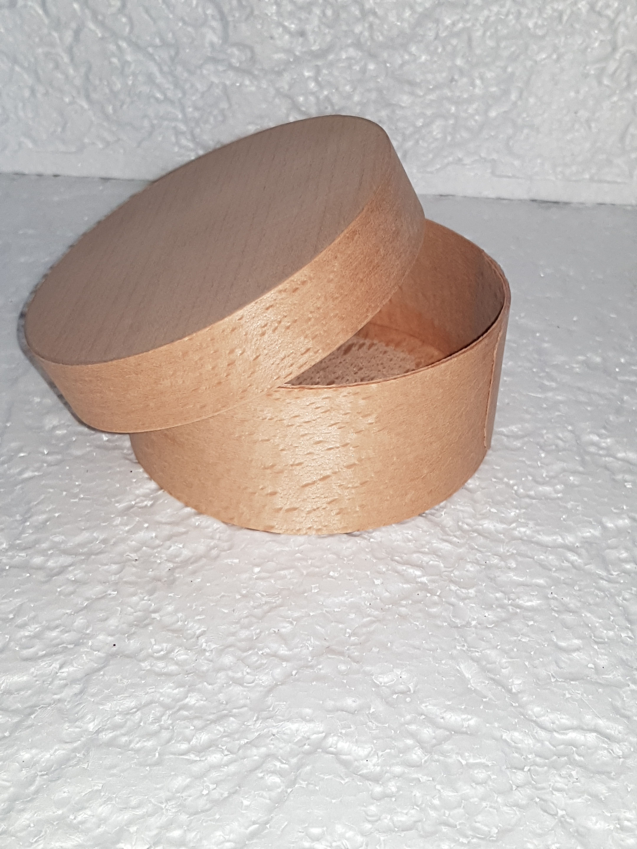 Подарочная коробка из древесины 