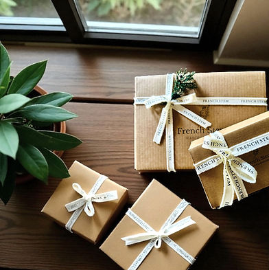 gift boxes_edited.jpg