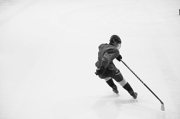 Hockey%20Player_edited.jpg