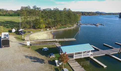 Beach & Boat Ramp