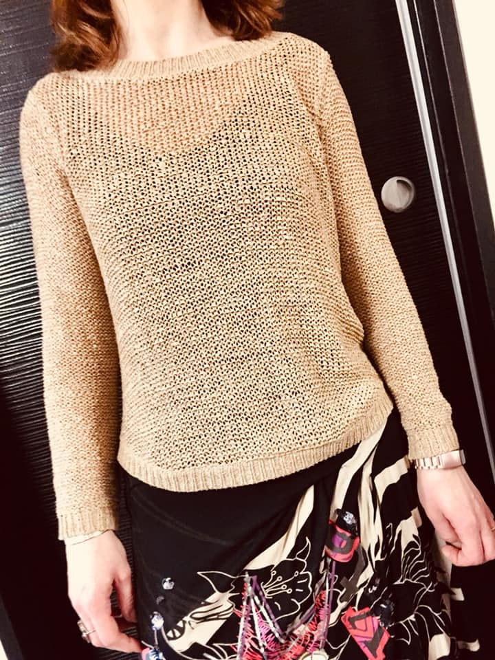 Miniature : Très joli pull de bonne qualité coton camel  TM.  marque DIVIDED Ref VF28022103