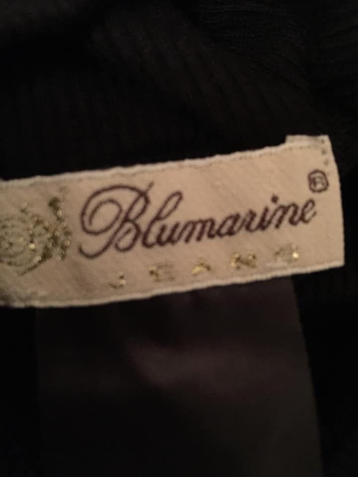 Miniature : Col roulé top, manche longue noir de marque Blumarine  Ref VF16012115