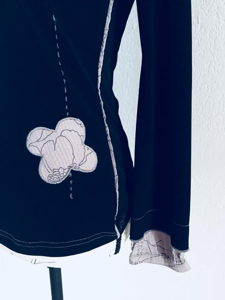 Miniature : Très joli haut noir TM super qualité de marque Solola Ref VF28022112