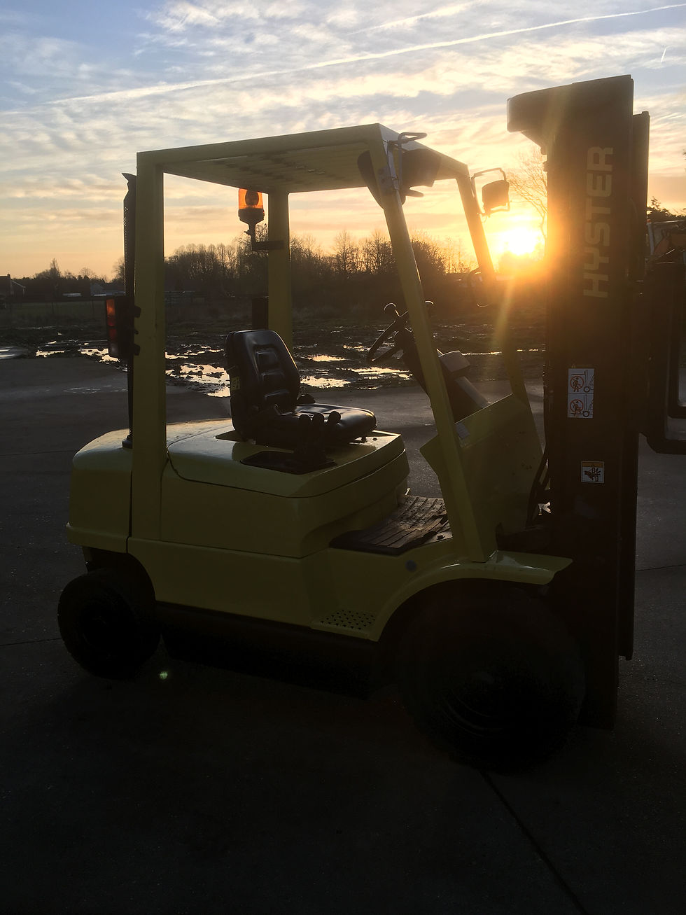 Thumbnail: Hyster Diesel 2 ton containermast met sideshift