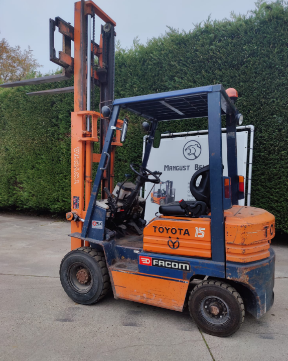 Thumbnail: TOYOTA 1.5 TON BENZINE