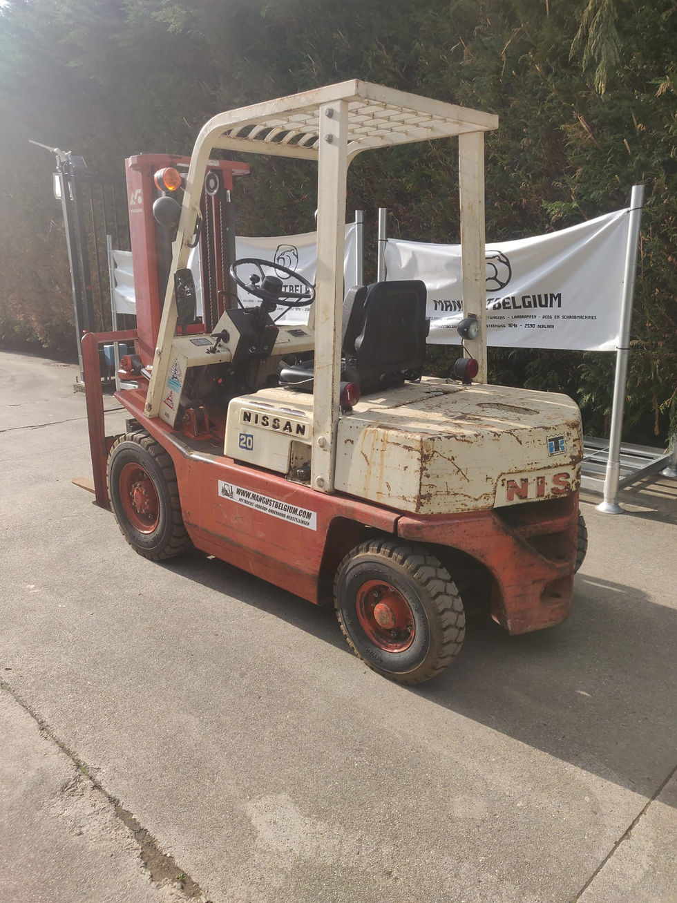 Thumbnail: NISSAN 2.0 TON BENZINE