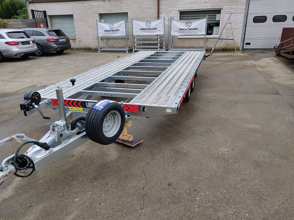 Thumbnail: Lorries autotransporter kantelbaar met rampen