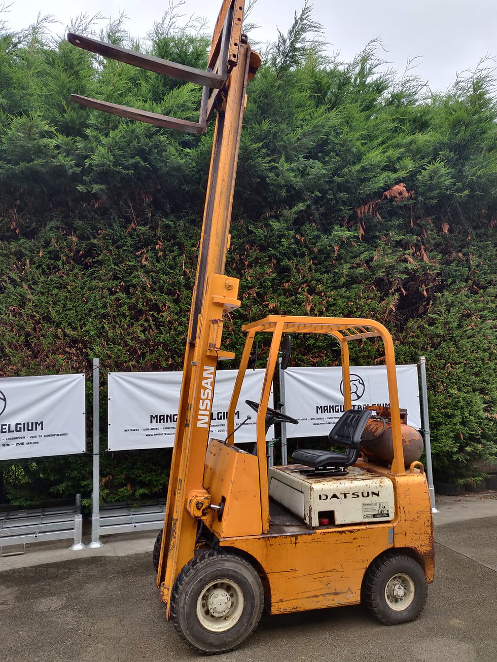Thumbnail: Nissan 1.5 ton benzine