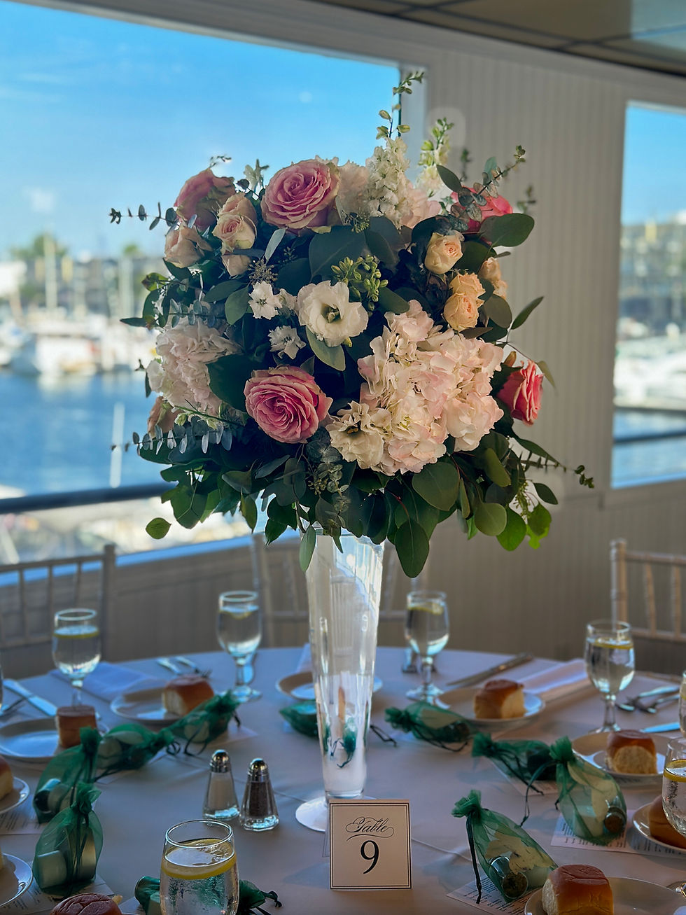 Thumbnail: Elegant Blush & Ivory Elevated Centerpiece