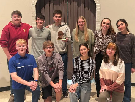 VHS Quiz Bowl Team Qualifies For State Competition