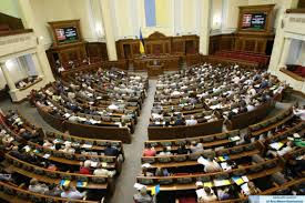 Закарпатці у Верховній Раді: в кого з них найбільше помічників, та хто вніс найменше законопроектів