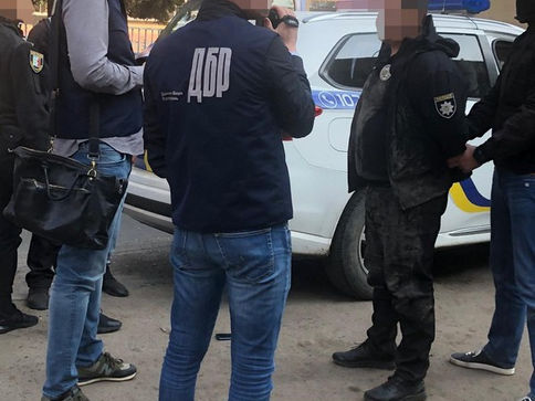 На Закарпатті затримали заступника керівника райвідділу при отриманні хабара 3 000 дол США