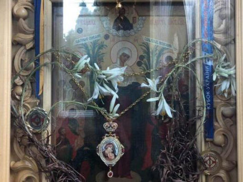 У Красногорському монастирі в Мукачеві увосьме розцвіли сухі лілії