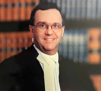 Robert Hayes.jpg