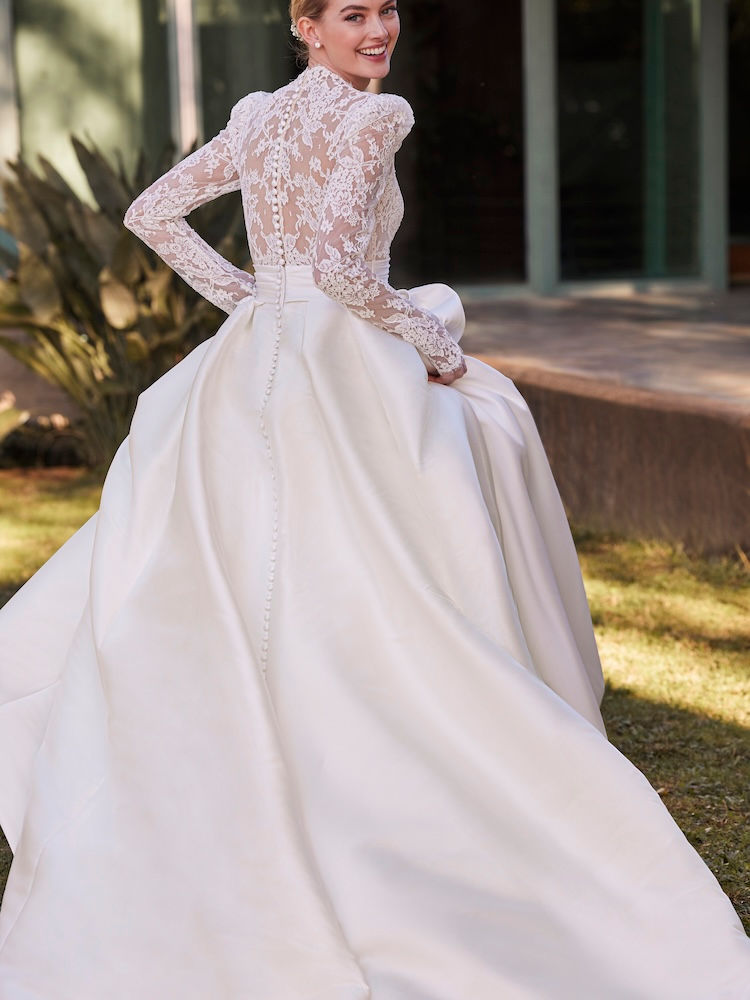 Thumbnail: Pronovias - Massy