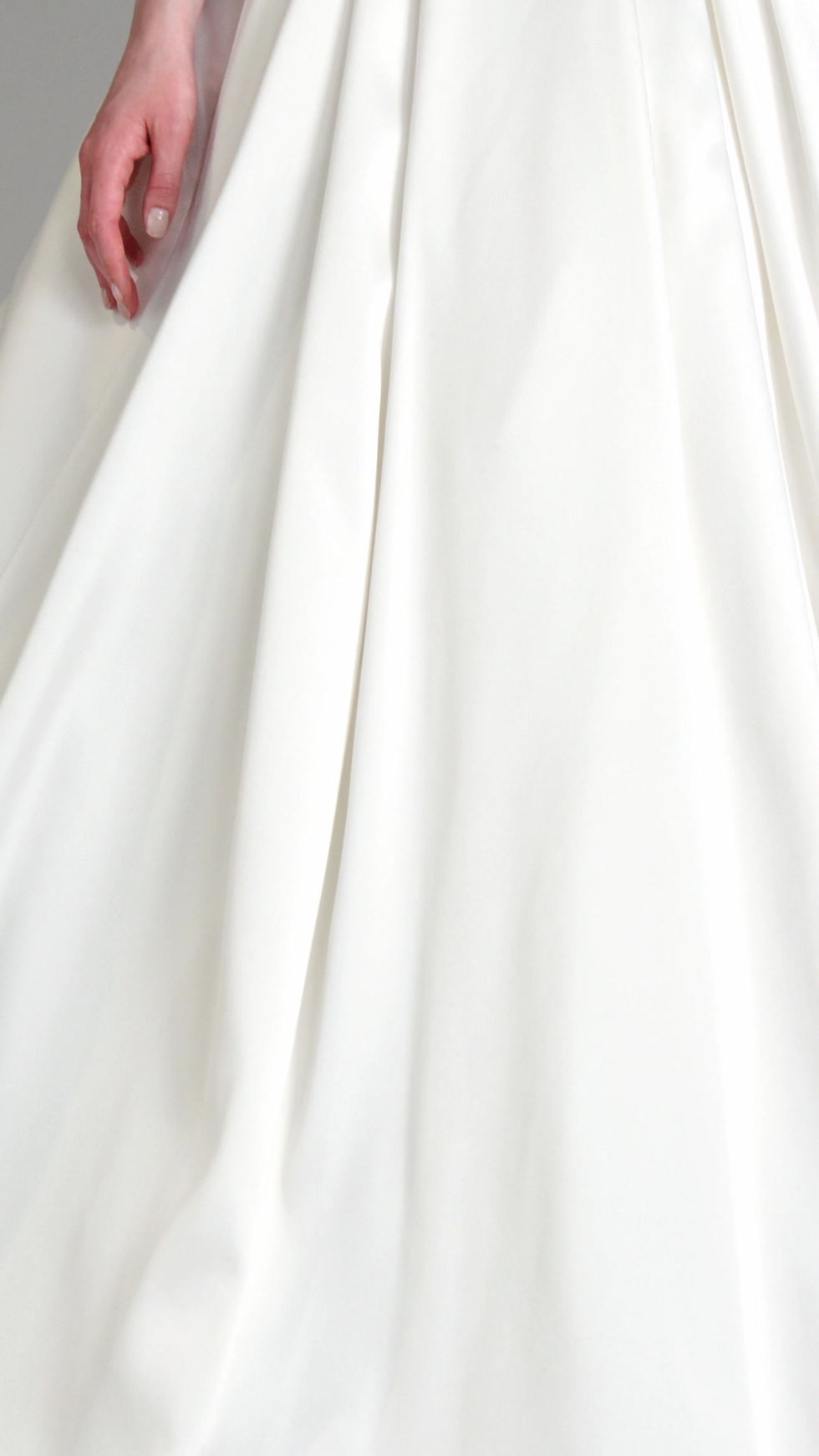 Thumbnail: Pronovias - Lumineuse