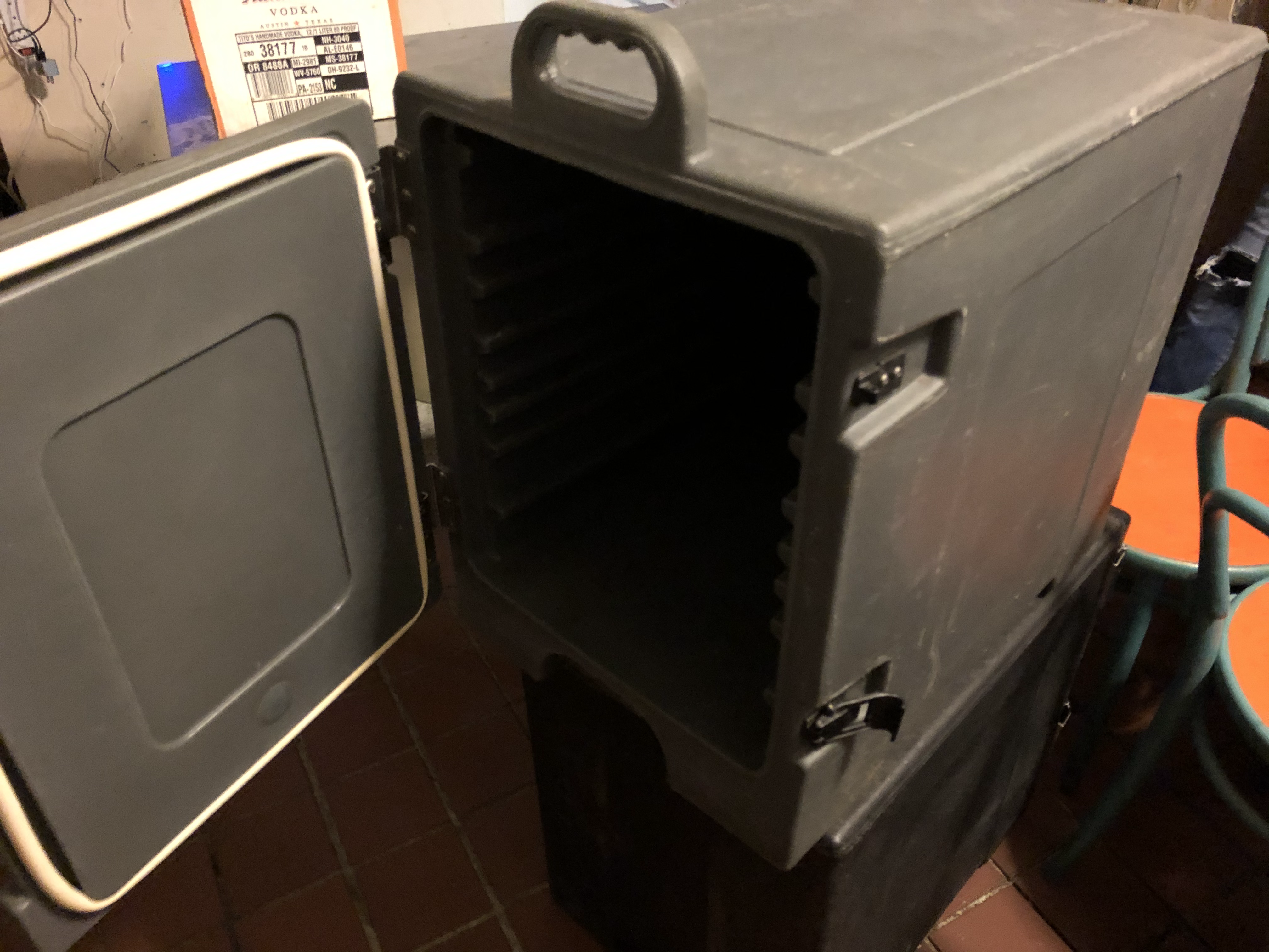 Insulated Food Pan Carrier